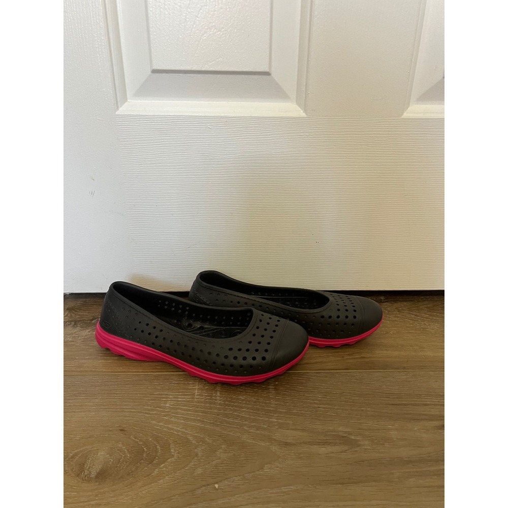Skechers H2GO Womens Black Pink Perforated Slip On Water Shoes Ballet Flats